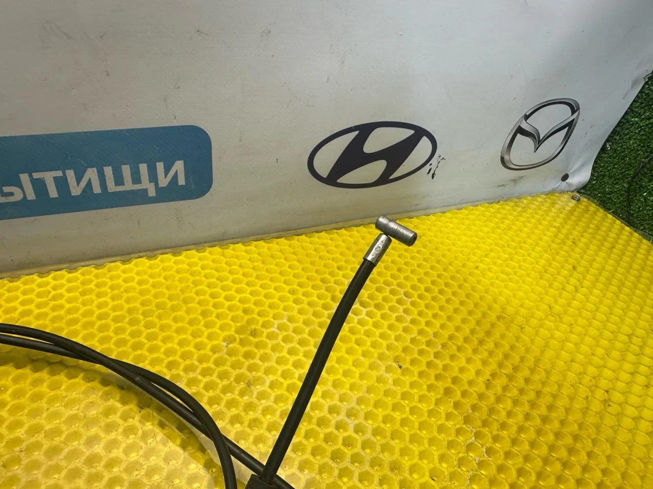 Трос капота Hyundai Getz 2005 - миниатюра 2