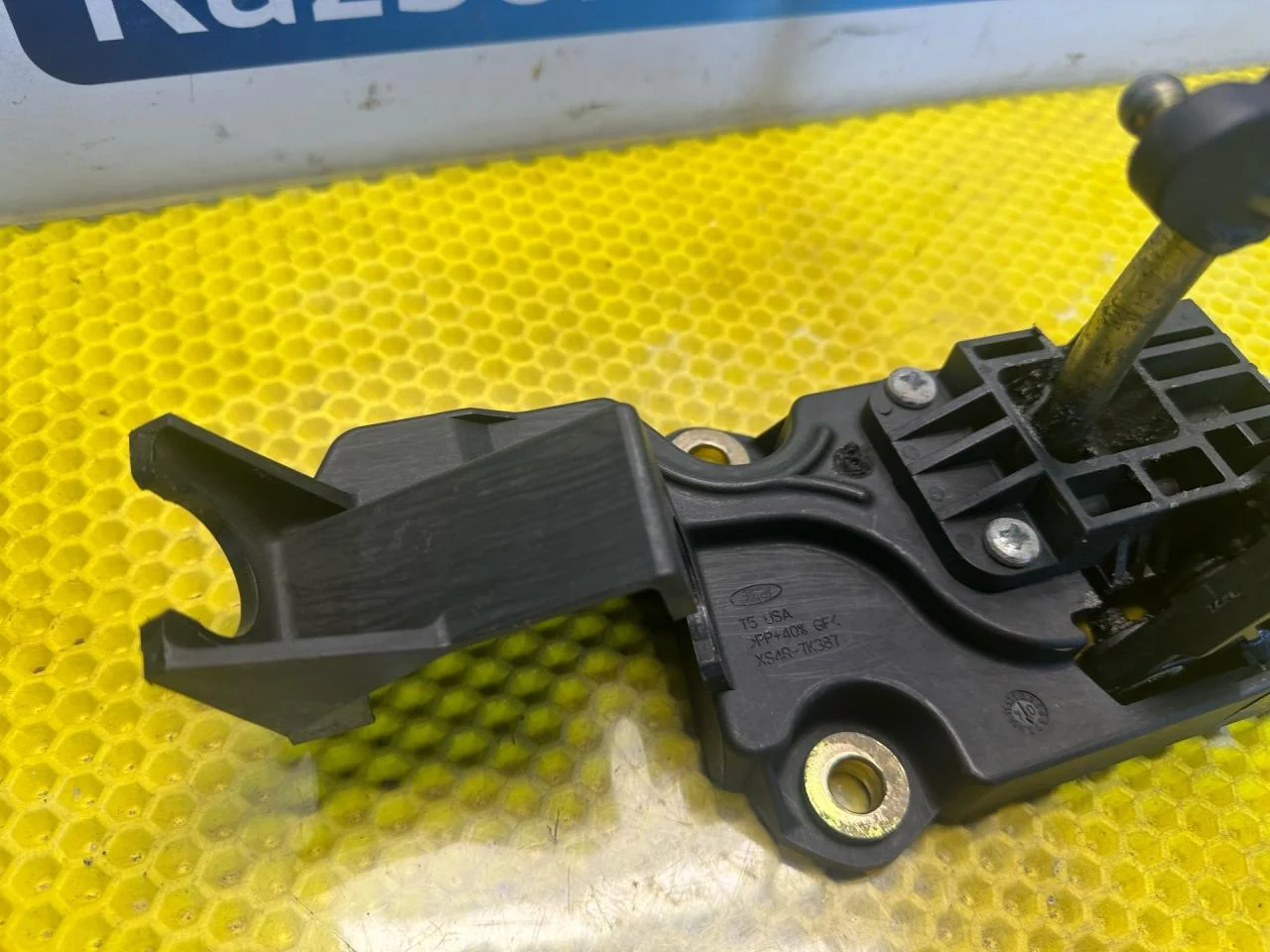 Кулиса КПП Ford Focus рест. 2004 XS4R-7K387 - миниатюра 2