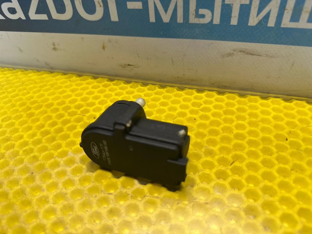 Корректор фар Ford Focus рест. 2004 XS4X13K198AB - миниатюра 4