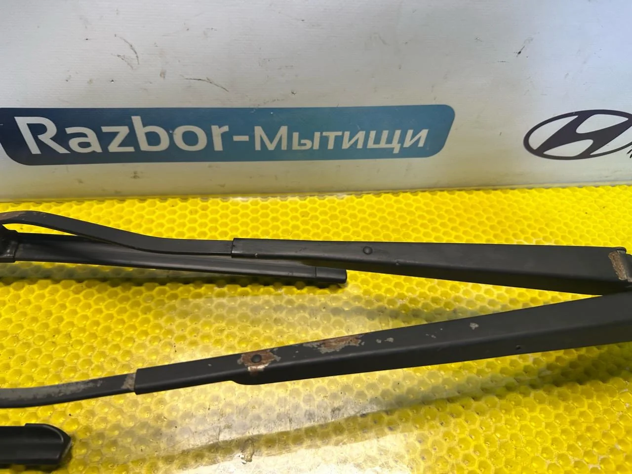 Поводок стеклоочистителя Hyundai Getz 2005 - миниатюра 3