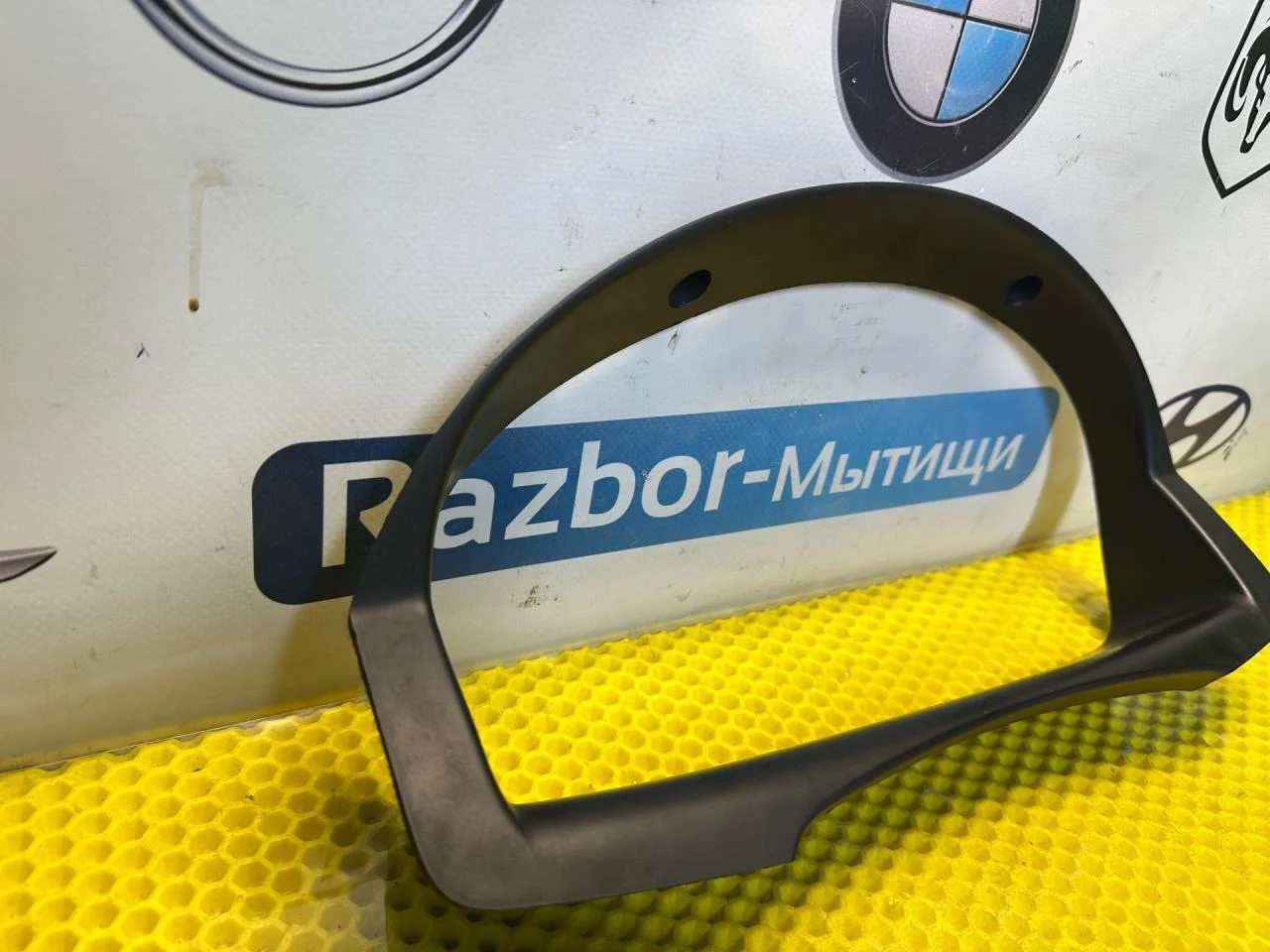 Рамка панели приборов Hyundai Getz 2005 - миниатюра 2
