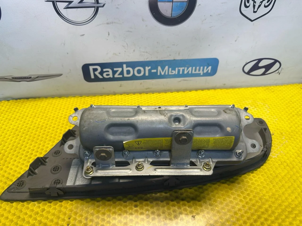 Подушка безопасности пассажира Ford Focus рест. - миниатюра 2