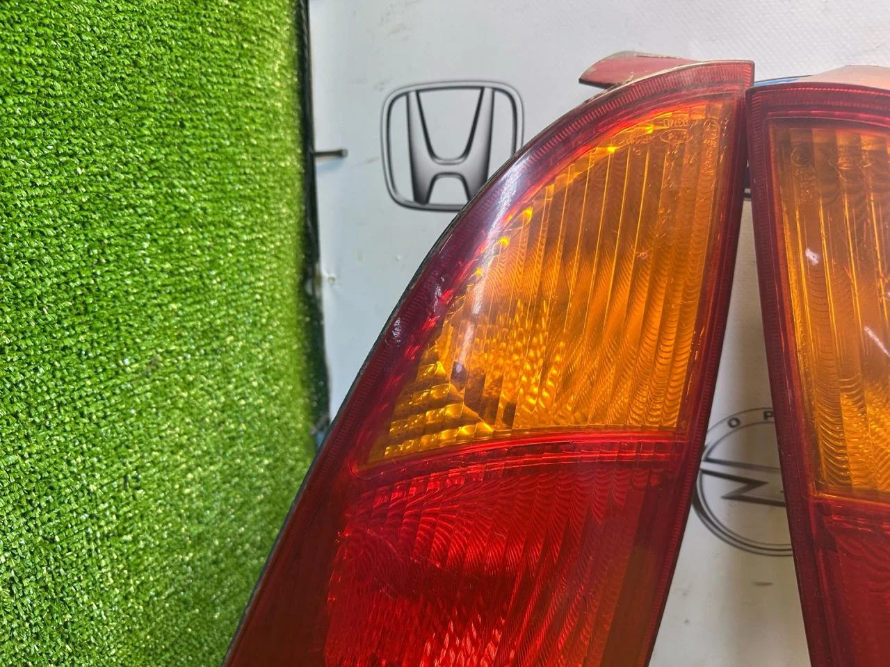 Фонарь задний Ford Focus рест. 2004 - миниатюра 3