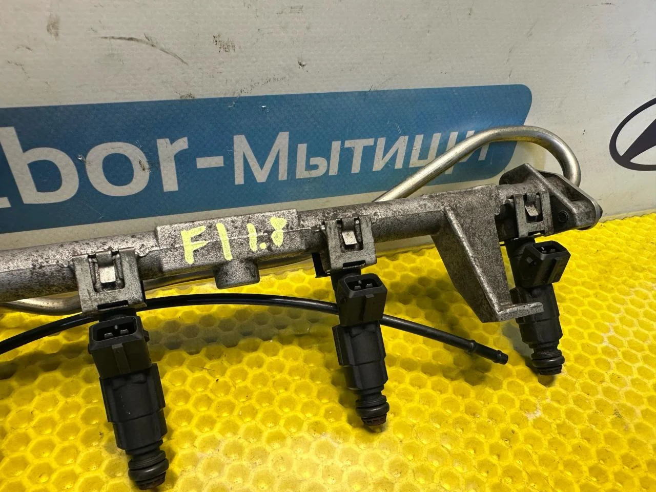 Топливная рампа Ford Focus рест. 2004 - миниатюра 3
