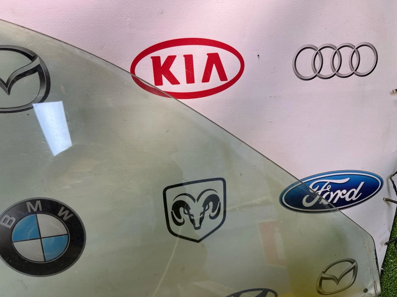 Стекло двери передней правой Kia Magentis рест. GD - миниатюра 5