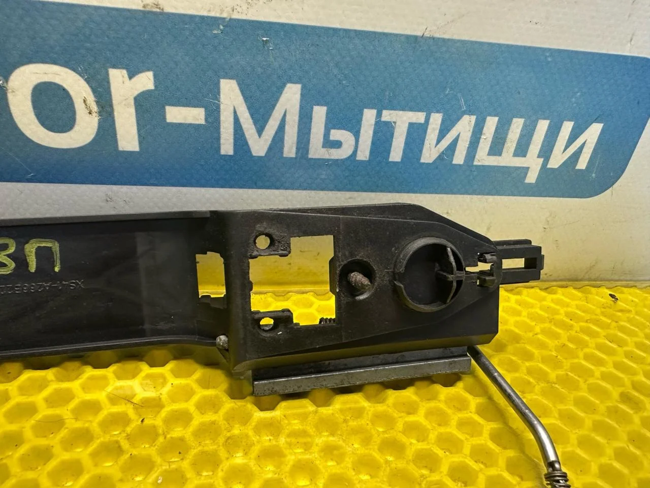 Ручка наружная двери задней правой Ford Focus - миниатюра 3