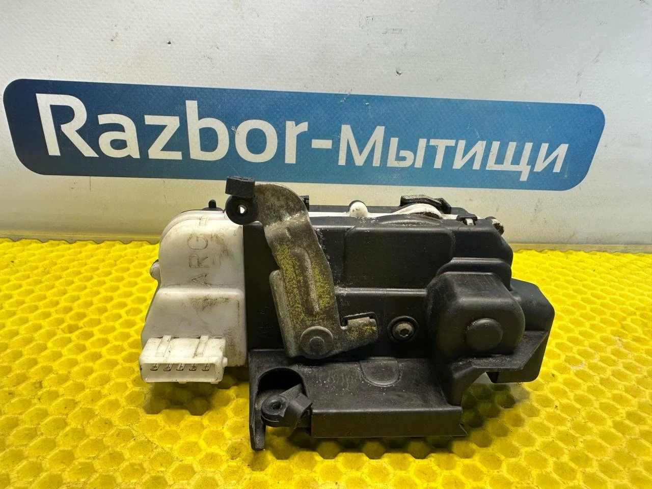 Замок двери задней левой Peugeot 406 рест. 2002 - изображение 1
