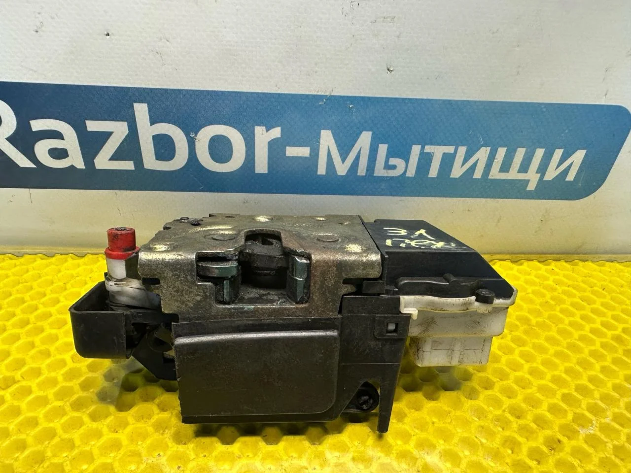 Замок двери задней левой Peugeot 406 рест. 2002 - миниатюра 5