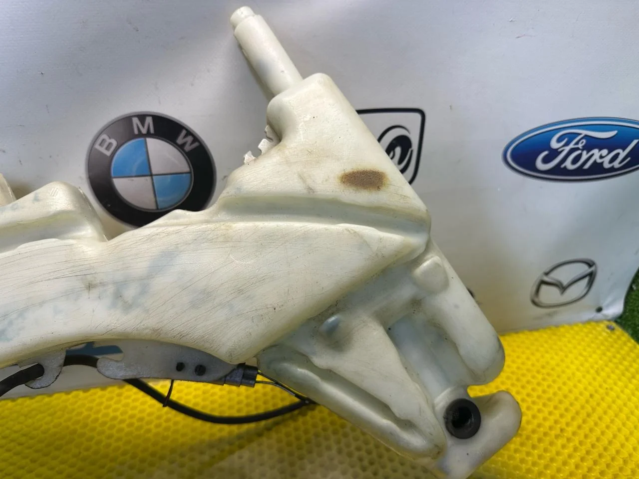 Бачок омывателя Ford Focus рест. 2004 - миниатюра 4