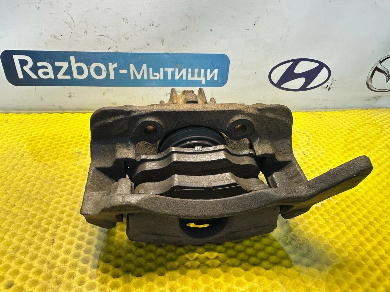 Суппорт тормозной передний левый Peugeot 406 рест. - миниатюра 6