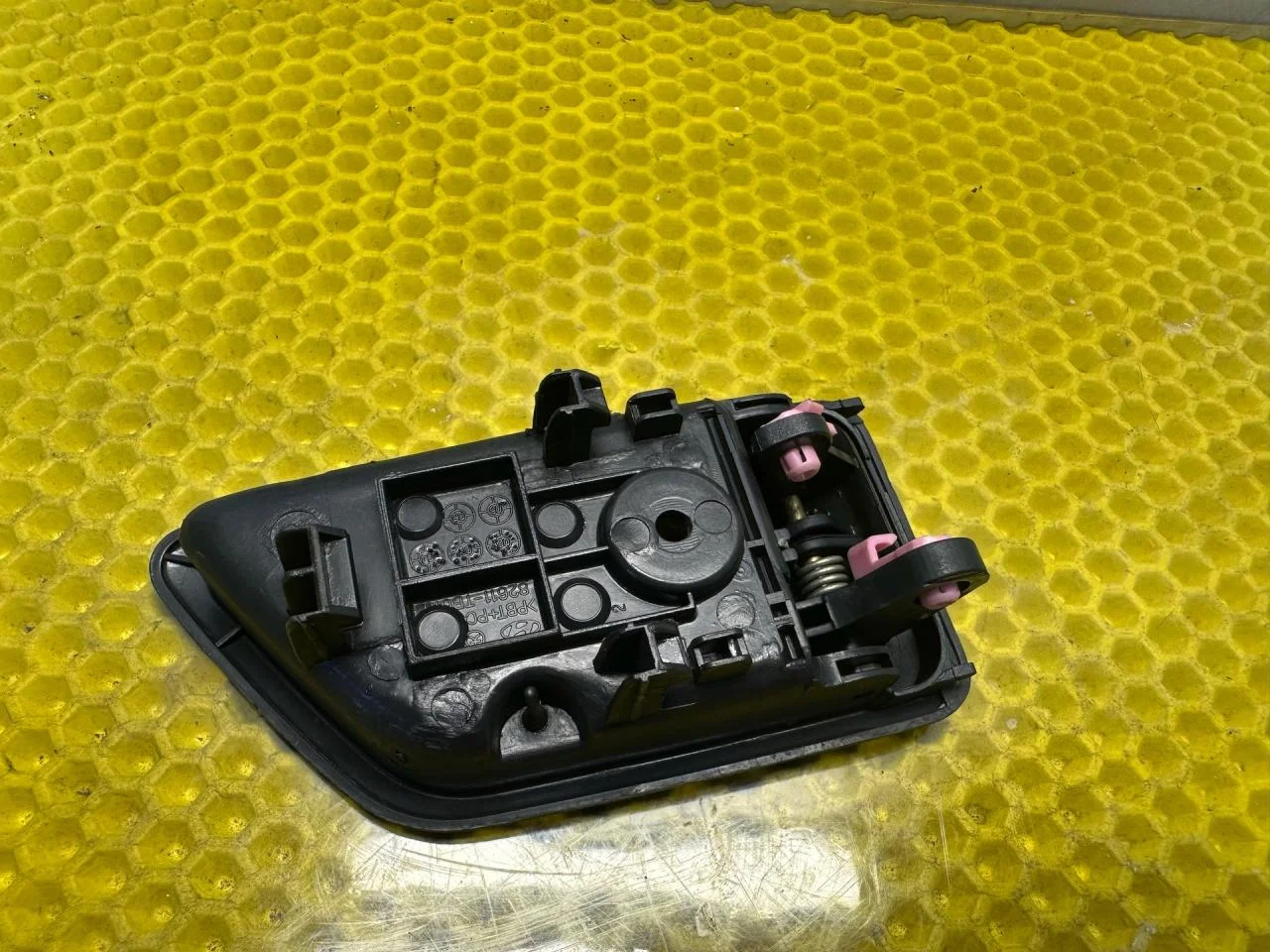 Ручка внутренняя двери задней правой Hyundai Getz - миниатюра 6