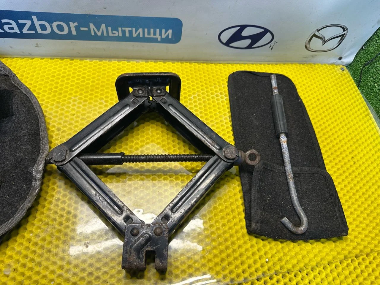 Домкрат Hyundai Getz 2005 - миниатюра 3