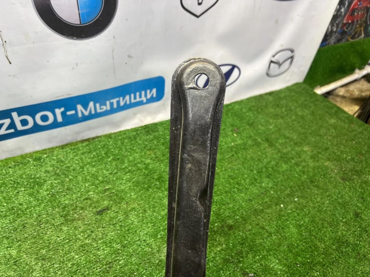 Кронштейн (крепление) BMW 5 E34 1990 - миниатюра 4