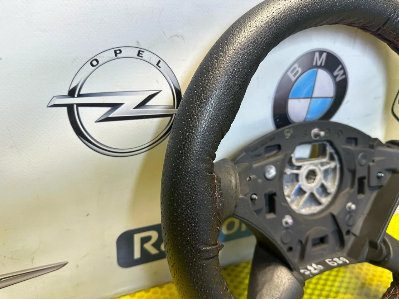 Руль Ford Focus рест. 2004 - миниатюра 2