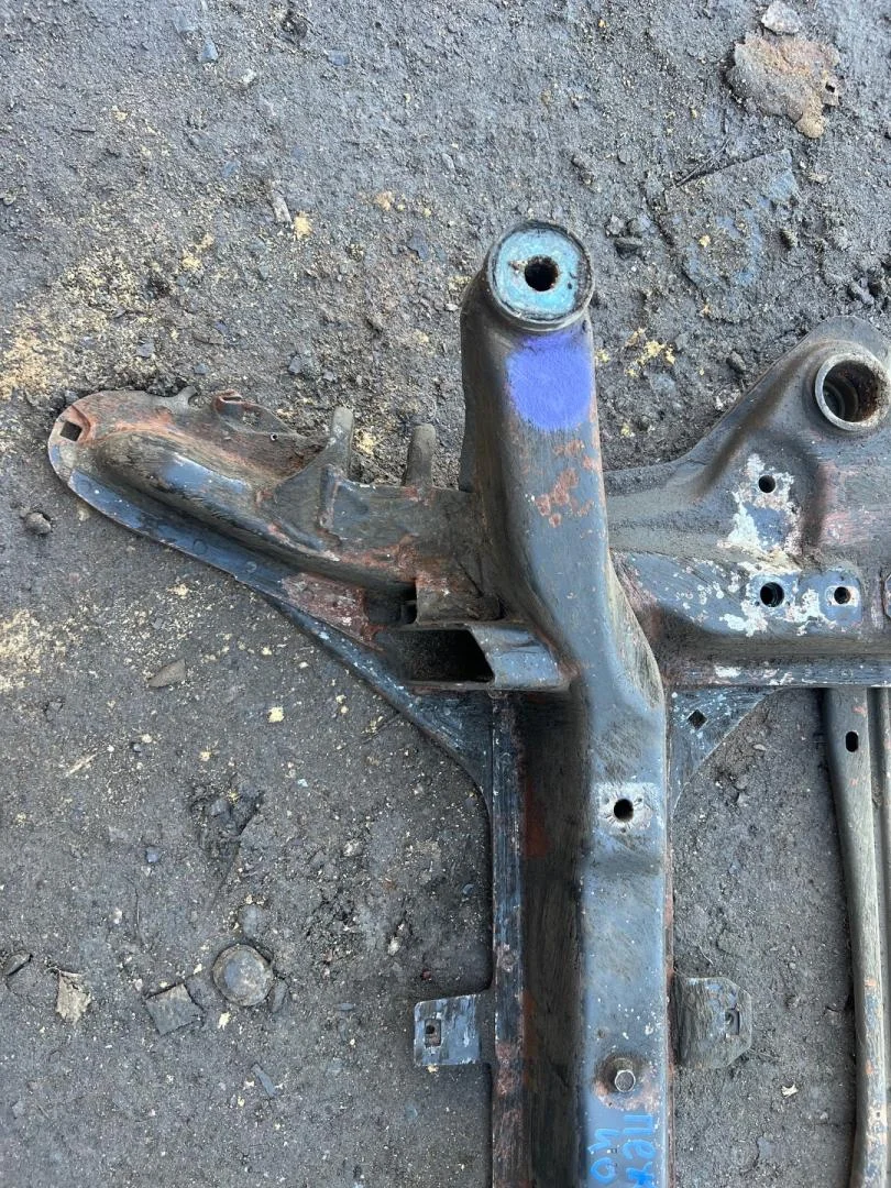 Передняя балка Peugeot 406 2002 - миниатюра 2