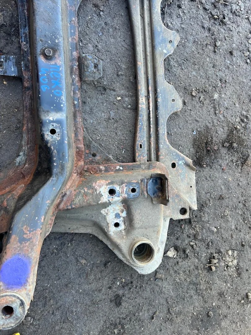 Передняя балка Peugeot 406 2002 - миниатюра 5