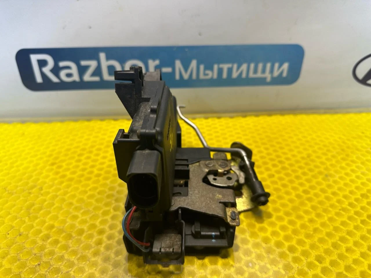 Замок двери задней левой Audi A6 C5 1999 - миниатюра 7