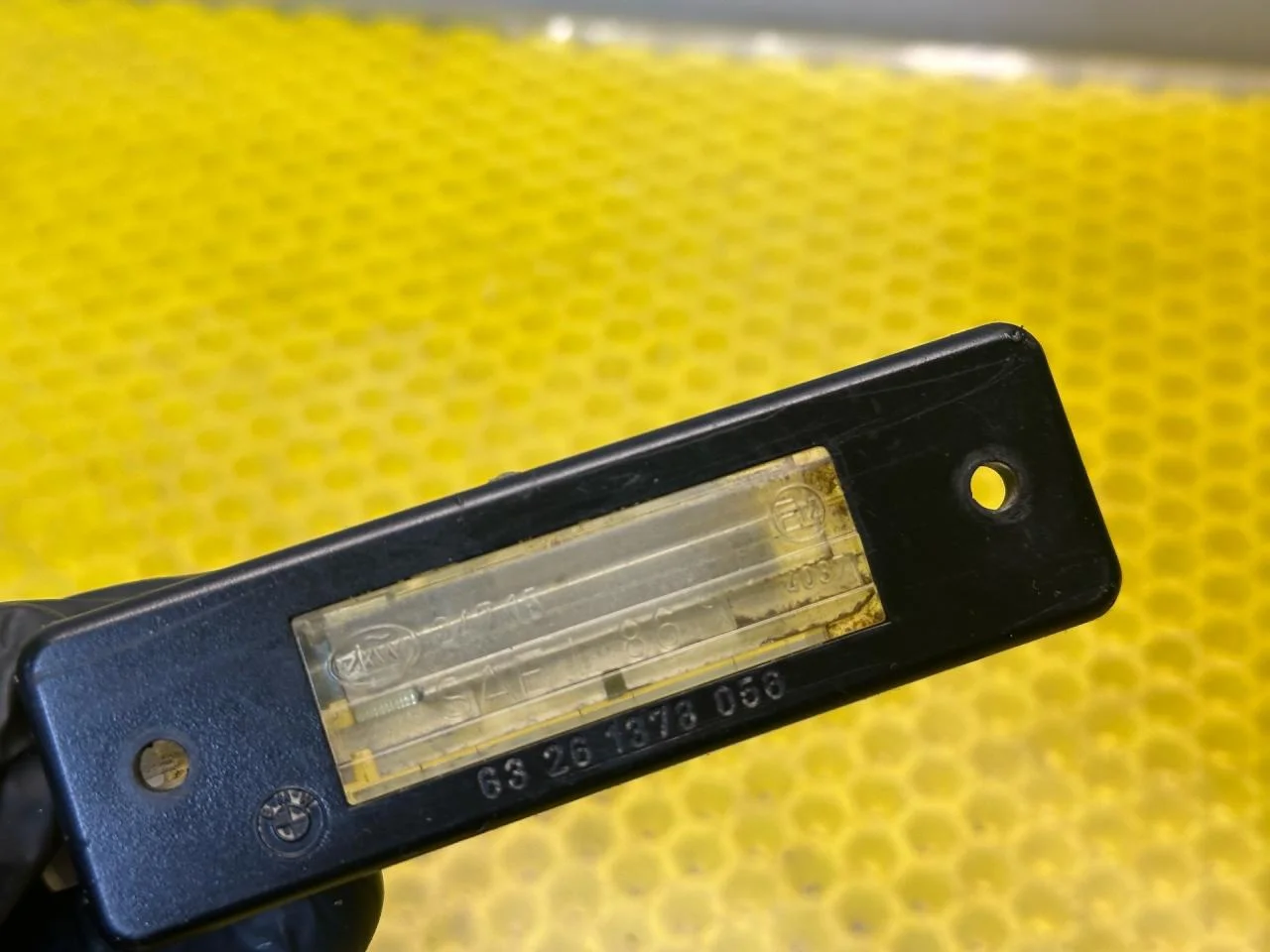 Подсветка номера BMW 5 E34 1990 63261378068 - миниатюра 8