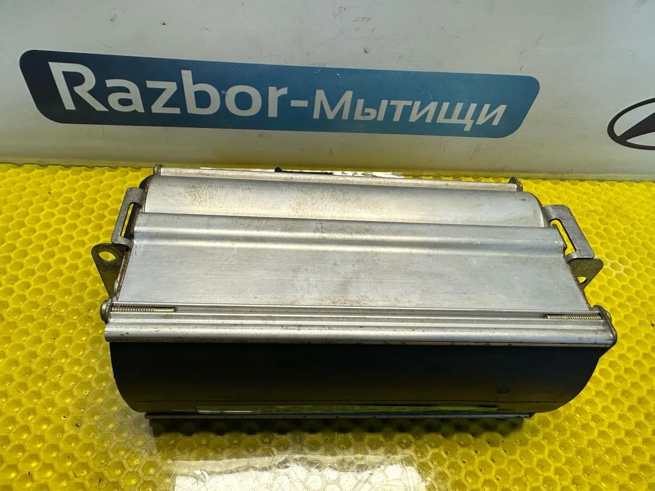 Подушка безопасности пассажира Audi A6 C5 1999 - миниатюра 2