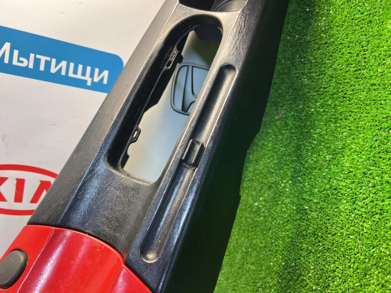 Консоль салона Ford Focus 1 - миниатюра 5