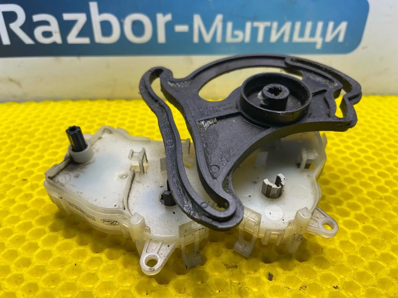 Регулятор заслонки дефлектора Ford Focus 1 - миниатюра 5