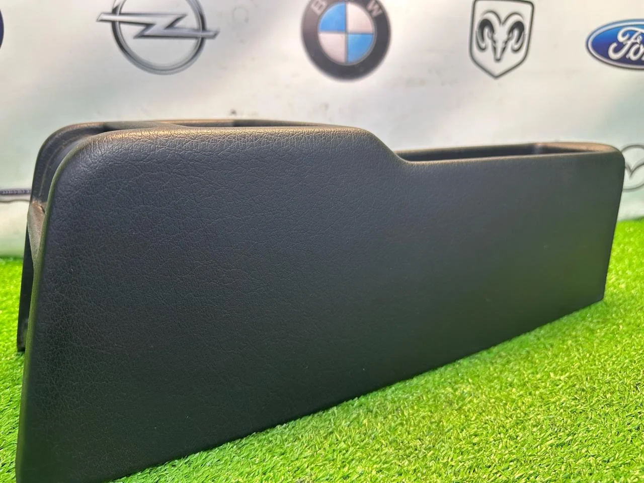 Центральный тоннель BMW 5 E34 - миниатюра 9