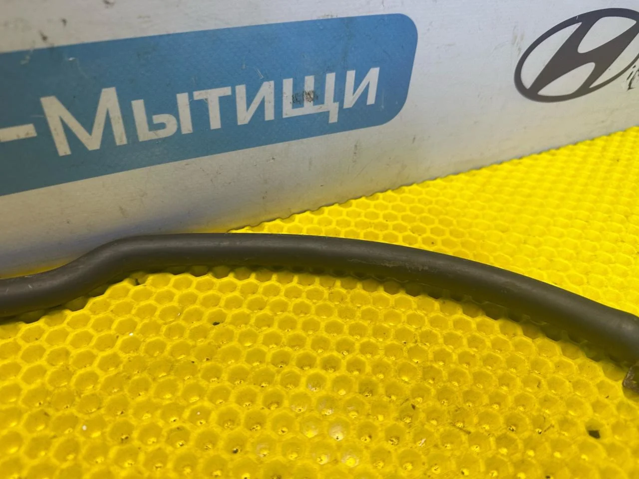 Патрубок расширительного бачка Ford Focus 2001 - миниатюра 4