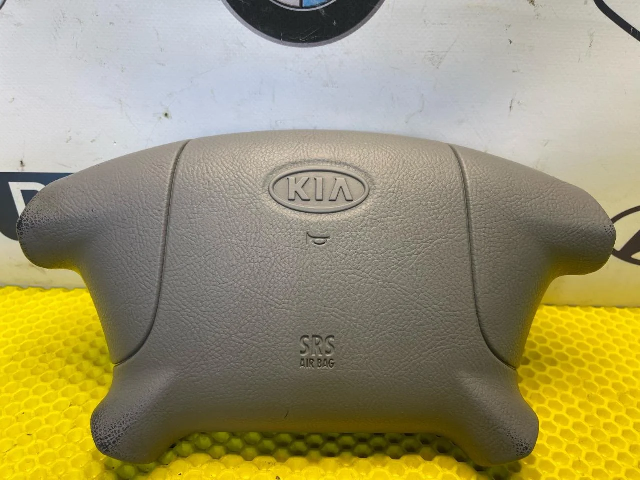 Подушка безопасности водителя Kia Rio - изображение 1