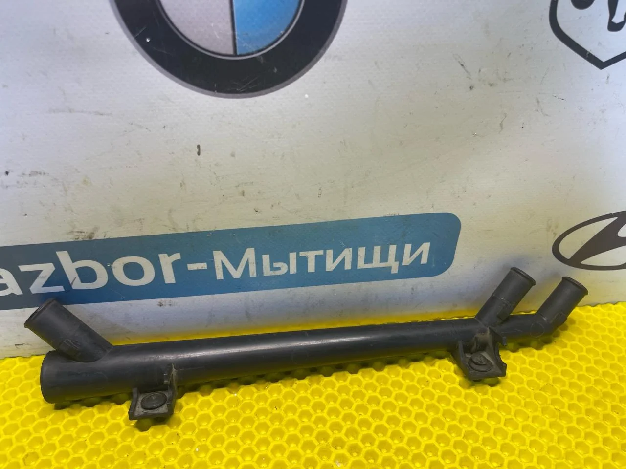 Фланец охлаждения Ford Focus 1 2001 - миниатюра 5