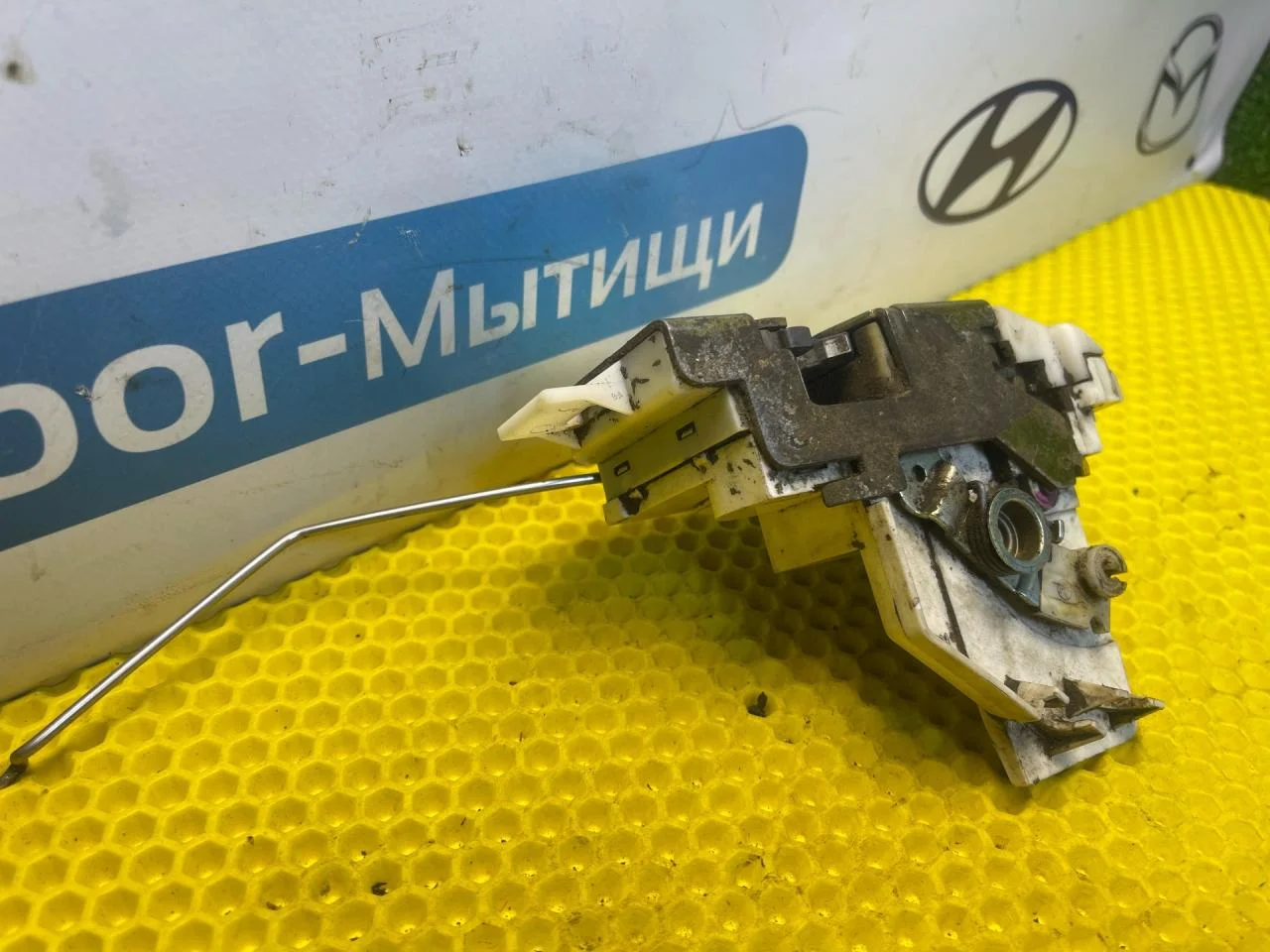 Замок двери передней правой Ford Focus 1 - миниатюра 7