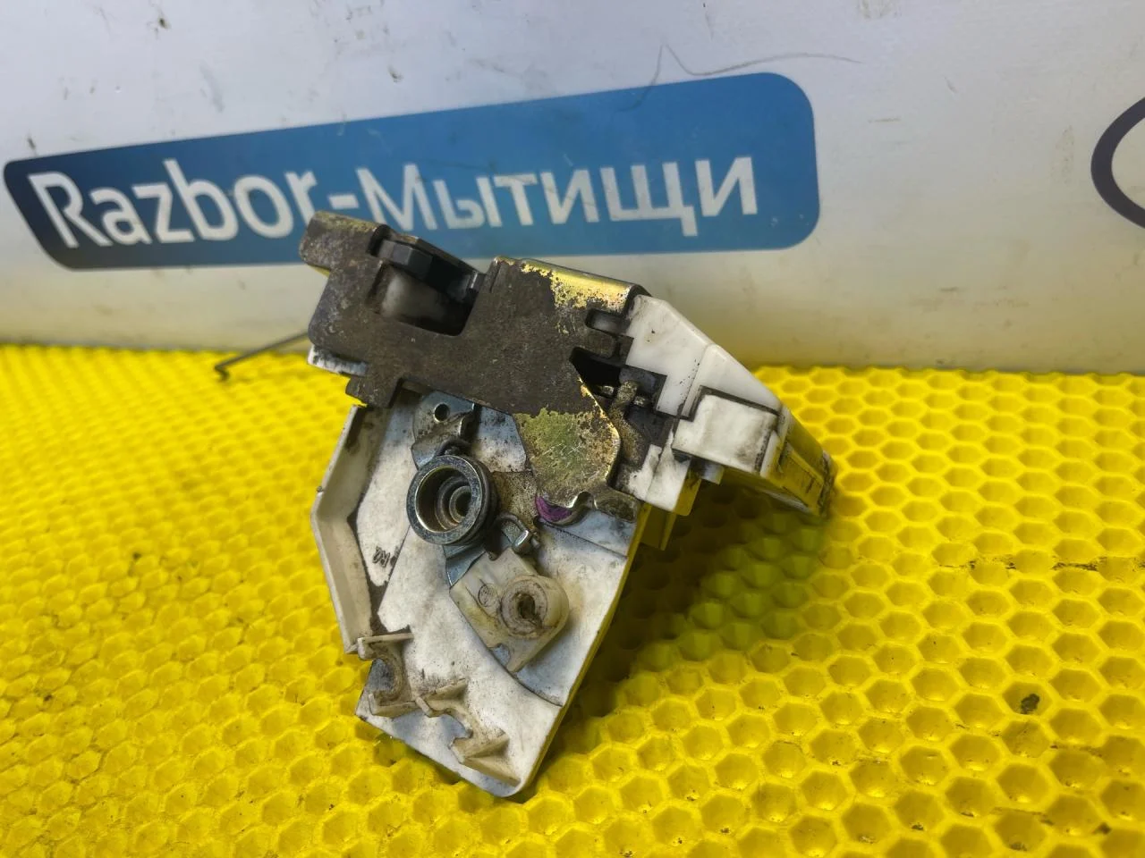 Замок двери передней правой Ford Focus 1 - миниатюра 8