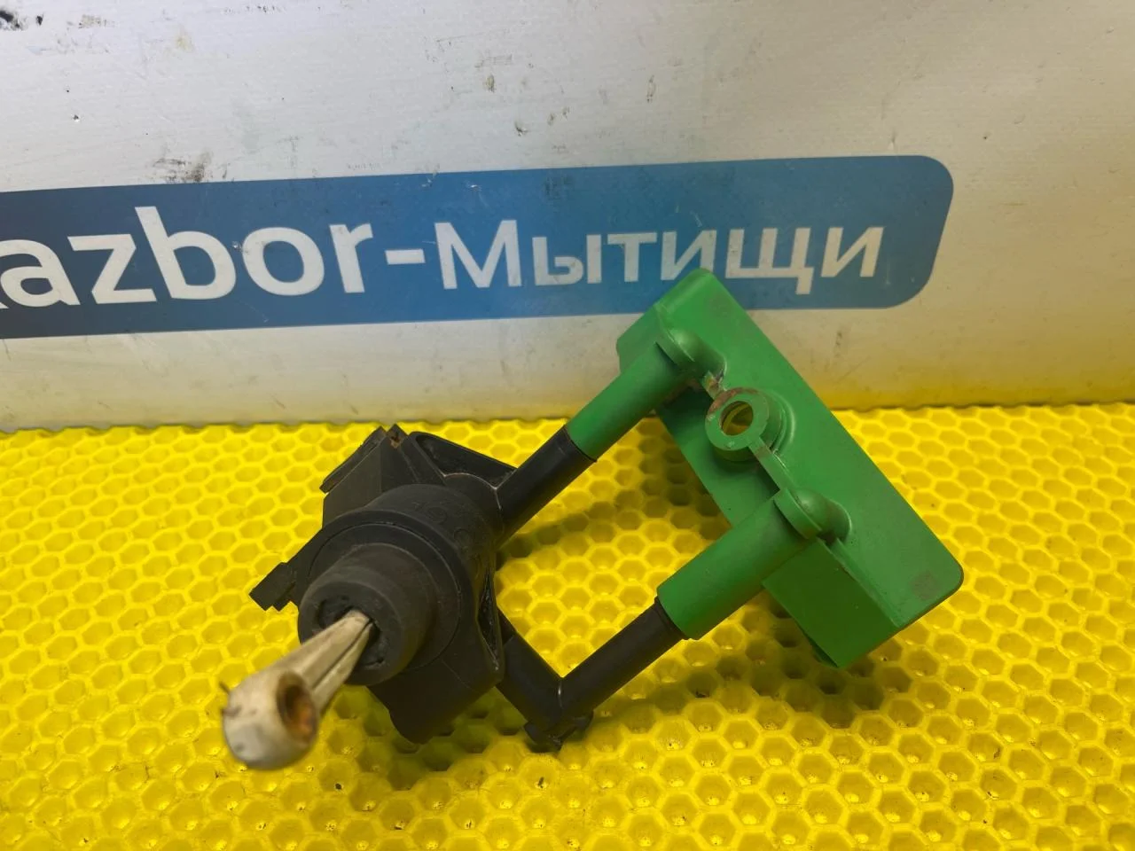 Главный цилиндр сцепления Ford Focus 1 2003 - миниатюра 5
