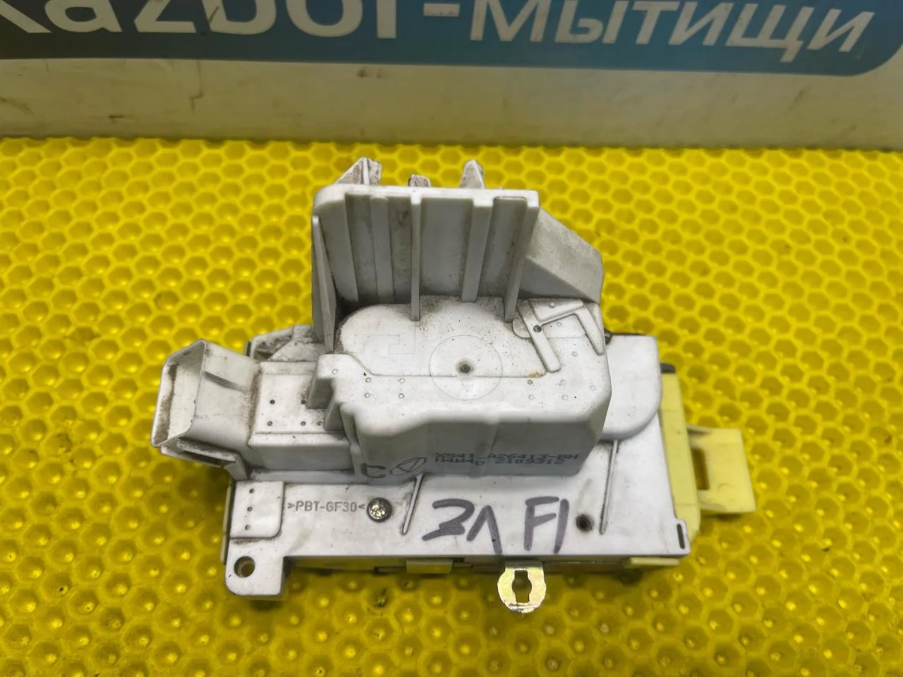 Замок двери задней левой Ford Focus 1 седан - миниатюра 2