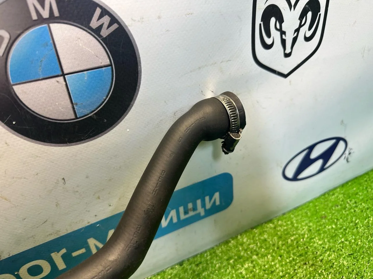 Патрубок охлаждения BMW 5 E34 2.0 - миниатюра 4