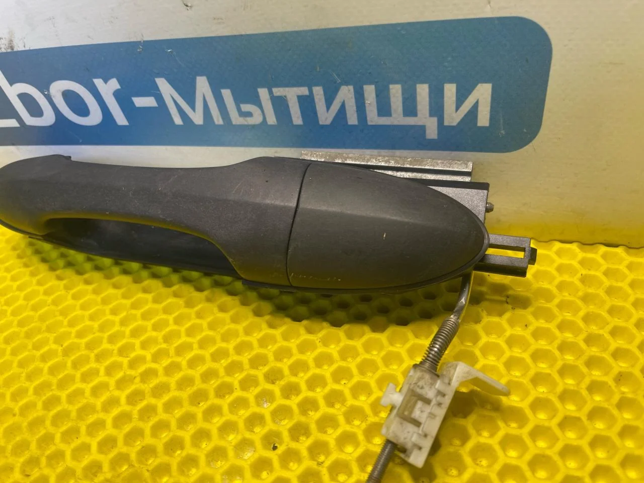 Ручка двери задняя левая Ford Focus седан - миниатюра 3