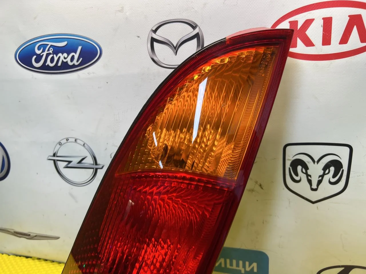 Фонарь задний правый Ford Focus 1 рестайлинг - миниатюра 4