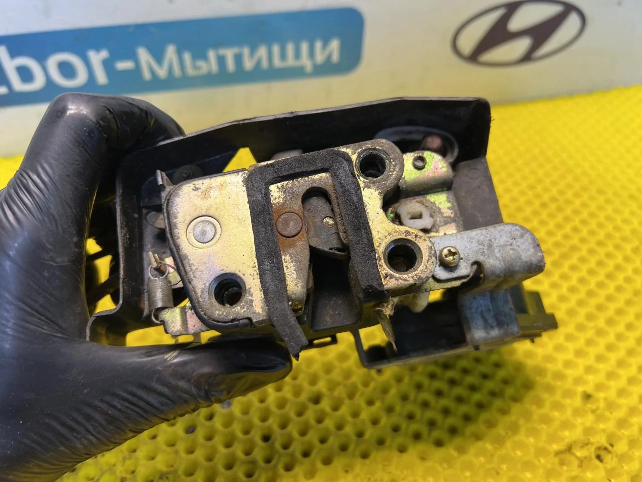 Замок двери передней правой Kia Rio 2004 - миниатюра 5
