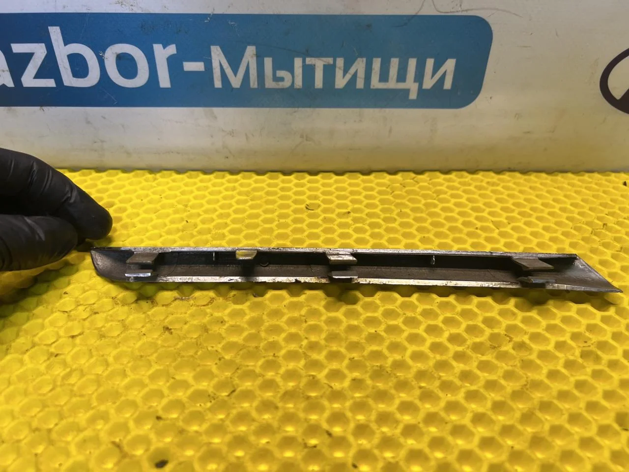 Накладка решетки радиатора левая Nissan Almera N15 - миниатюра 3