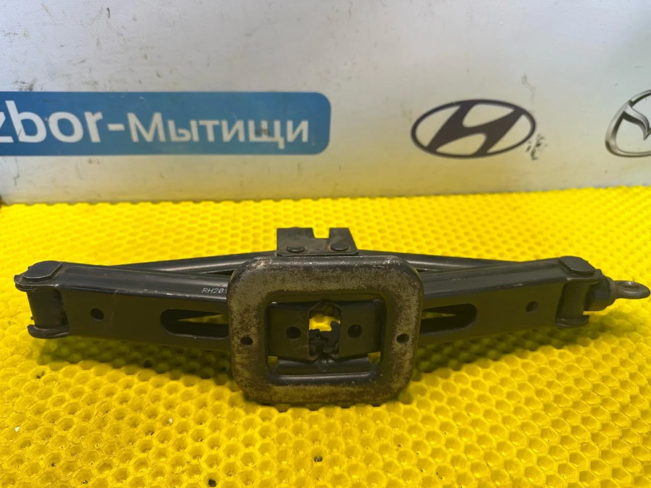 Домкрат Ford Focus 1 поколение - миниатюра 6