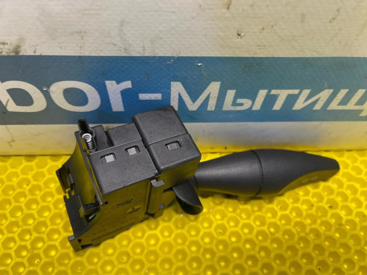 Переключатель поворотов Ford Focus 2001 - миниатюра 5