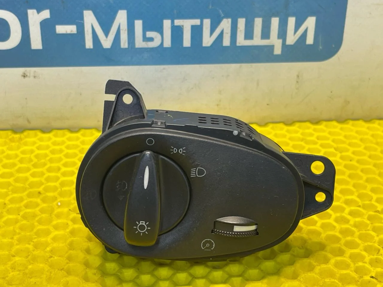 Блок управления светом Ford Focus 2001 - изображение 1