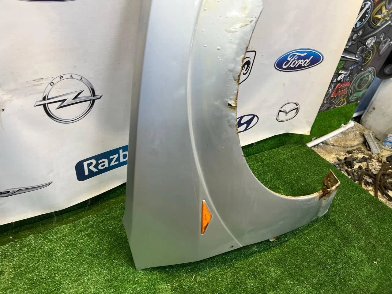 Крыло переднее правое Ford Focus 1 седан - миниатюра 3