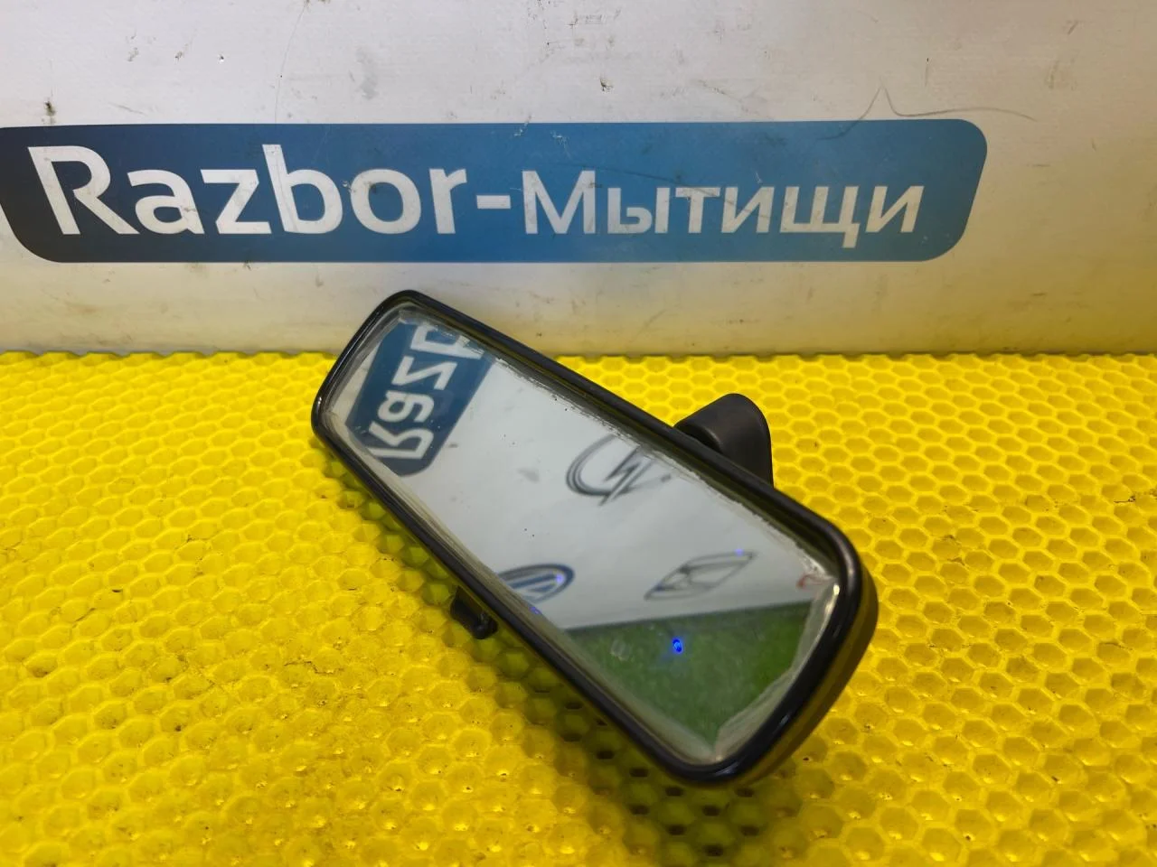 Зеркало салона Ford Focus 1 - миниатюра 2