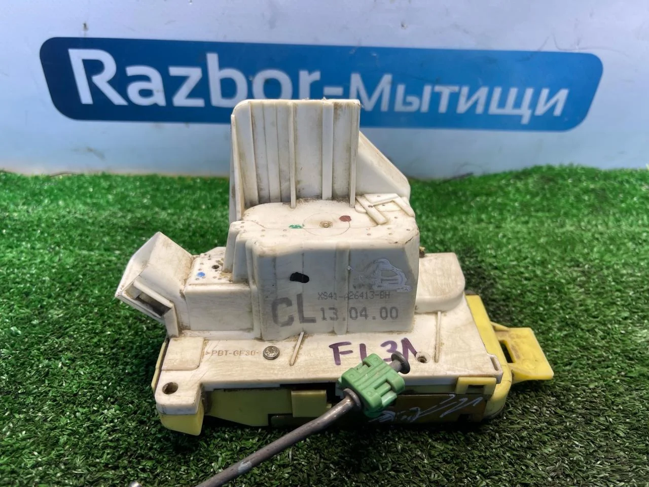 Замок двери задней левой Ford Focus 1 zx4 - изображение 1