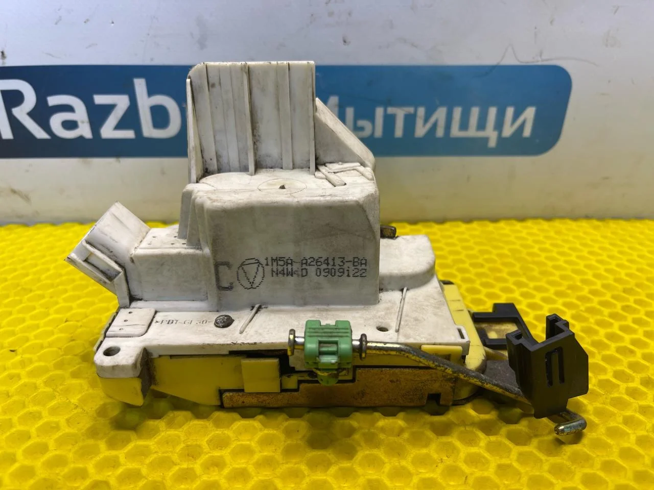 Замок двери Ford Focus 1 - изображение 1
