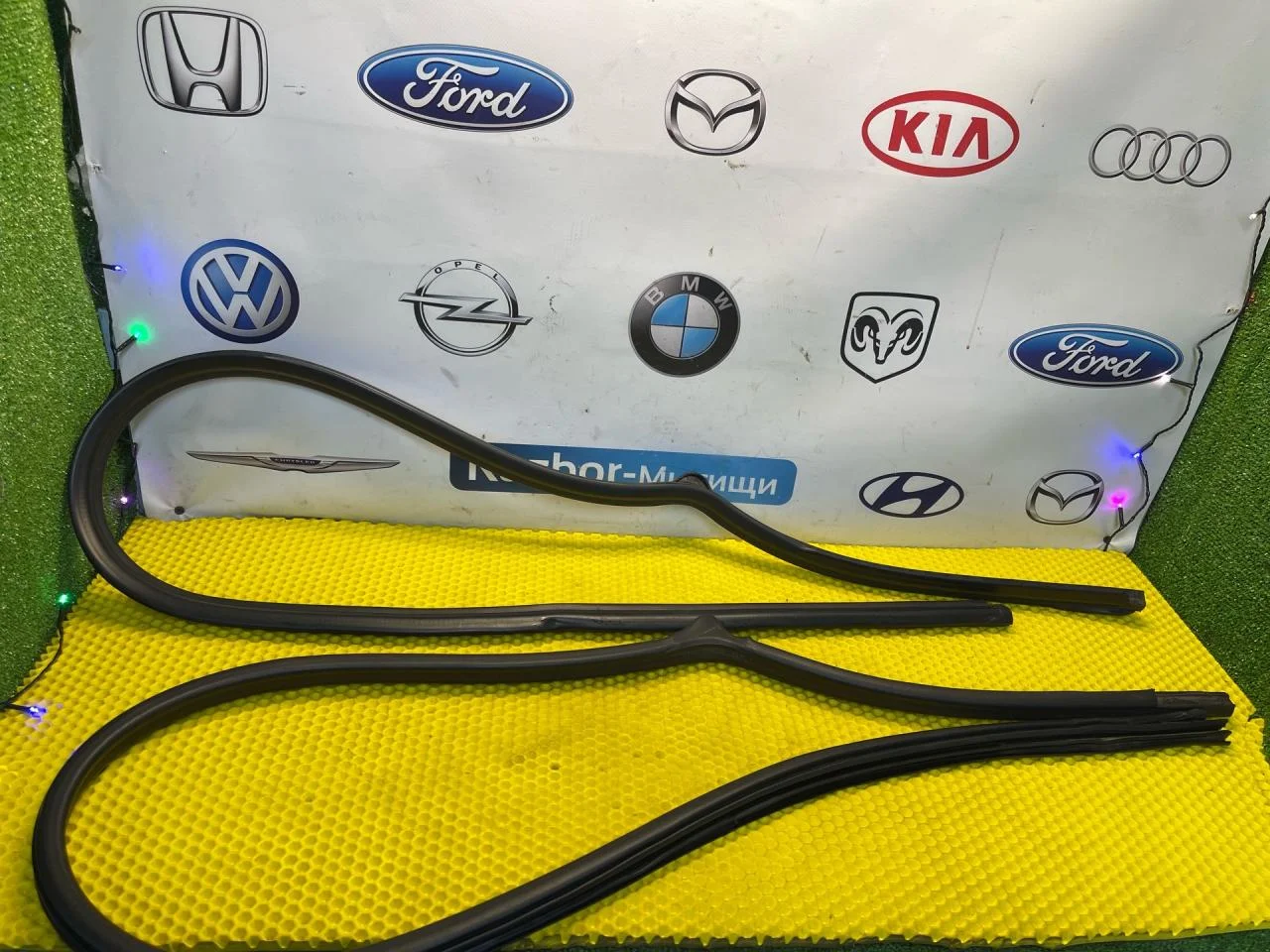 Уплотнитель двери передней Kia Rio универсал - миниатюра 6