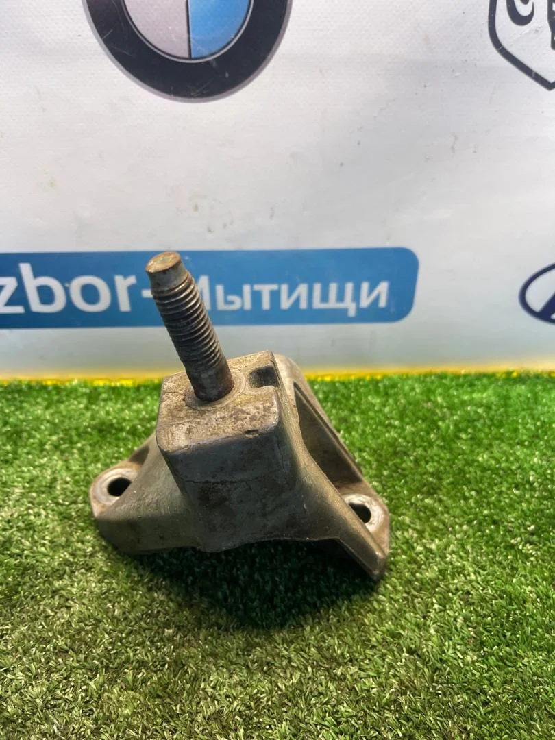 Кронштейн КПП Ford Focus 1 2005 - миниатюра 4