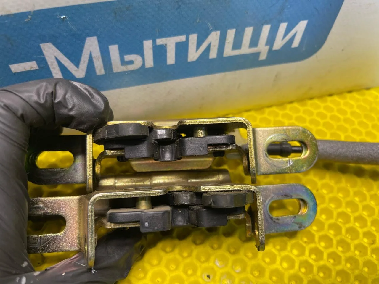 Замок спинки сиденья Ford Focus 1 usa - миниатюра 6