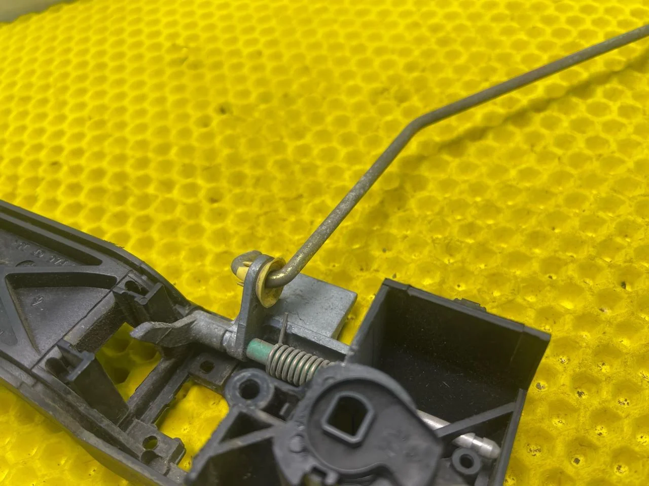 Скелет ручки двери Ford Focus правый - миниатюра 5