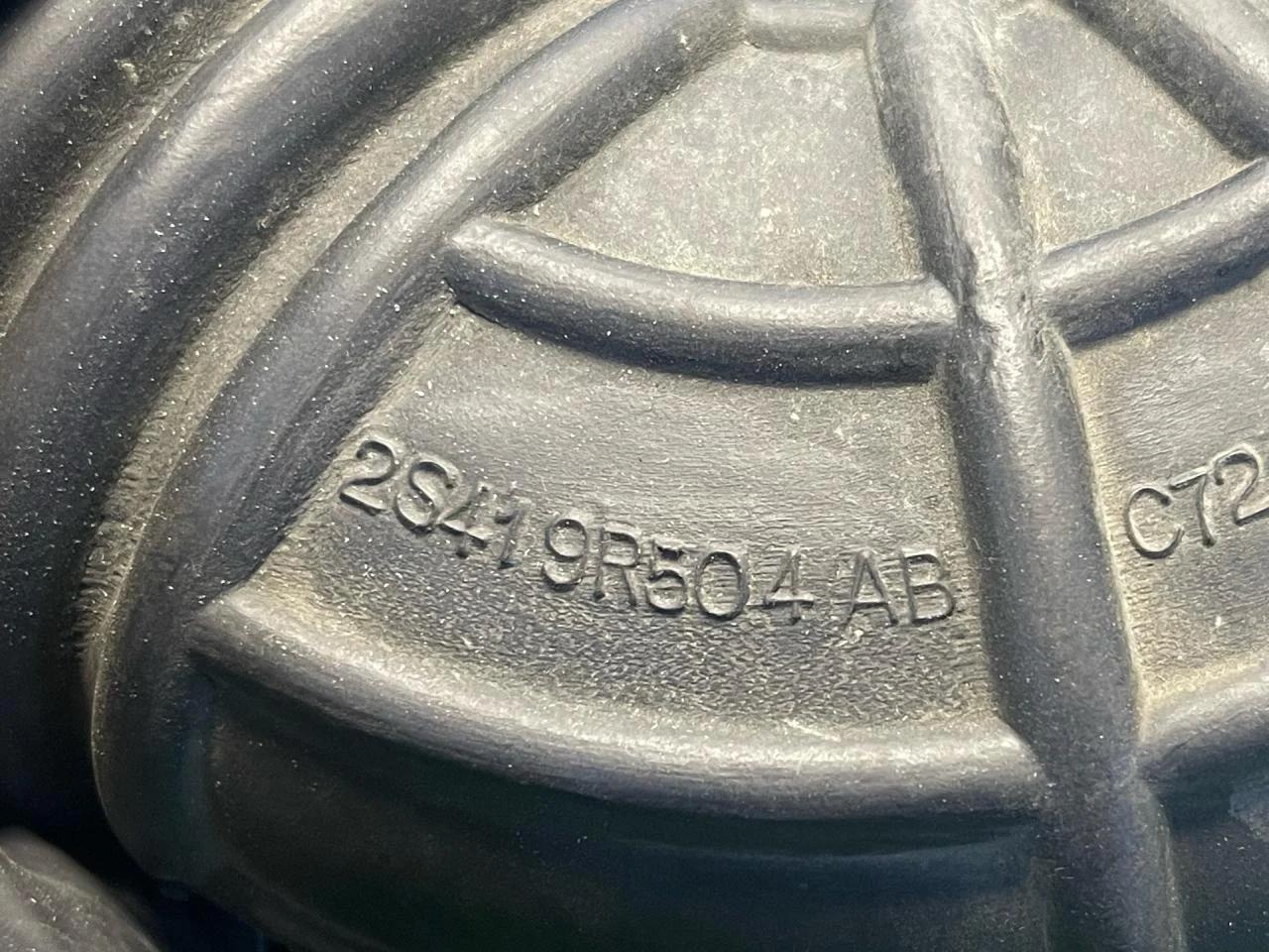 Расходомер воздуха Ford Focus рест. 2003 - миниатюра 7